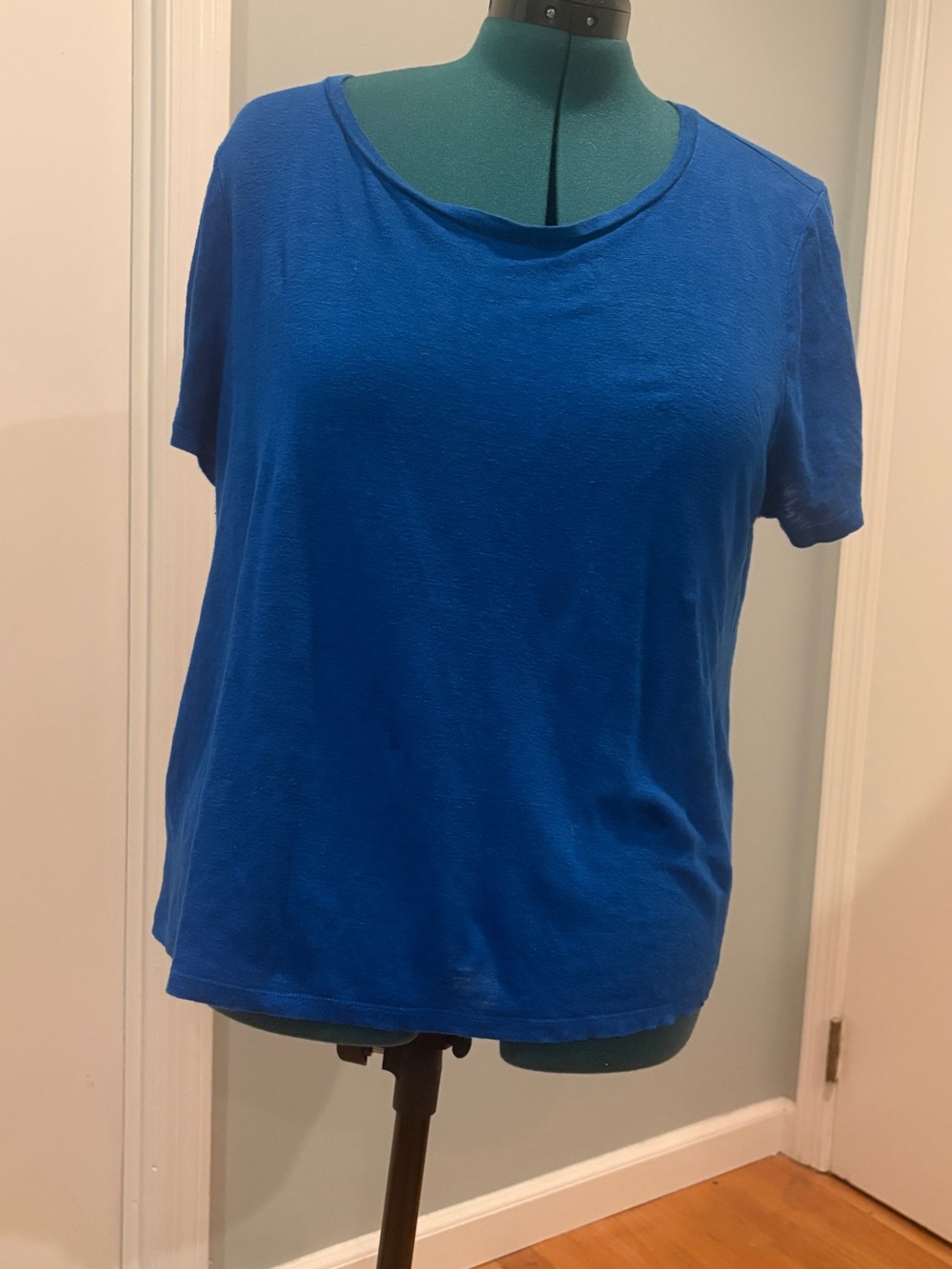 Eileen Fisher Short-Sleeve Crewneck Tee in Royal Blue